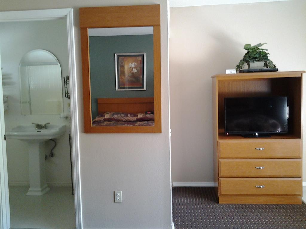 Maple Leaf Motel Shady Cove Δωμάτιο φωτογραφία