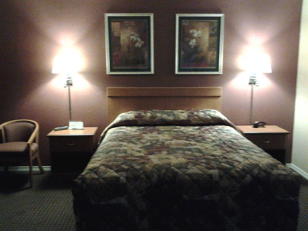 Maple Leaf Motel Shady Cove Εξωτερικό φωτογραφία